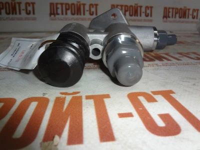 Насос подкачки (ТННД) Cummins 4988749 (3415699, 3917334, 3921550, 3925856, 3926034, 3930135, 3932225, 3933253, 3936317, 4944716, 3936323, 3933259, 3933212, 4944712, 3936318, 3933254, 3932226, 3930201, 4988753, 4988748, 6743-71-7132, 3936318, 4944711) фото запчасти