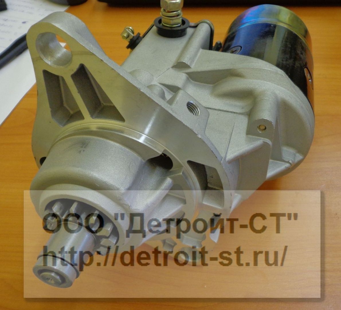 Стартер Hitachi 6HK1 1-81100-4142 фото запчасти