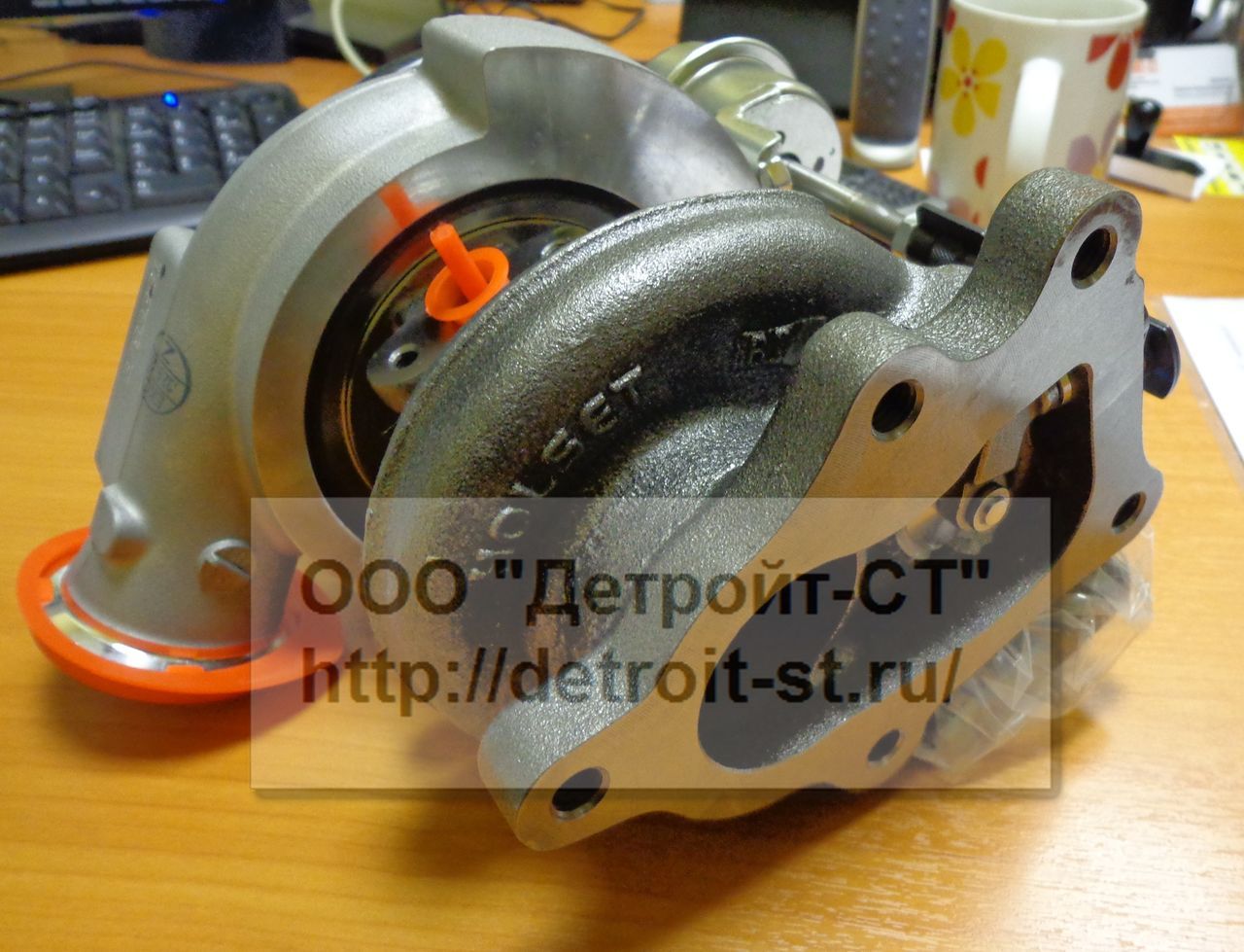 Турбокомпрессор Cummins 3777897 (3777896) фото запчасти