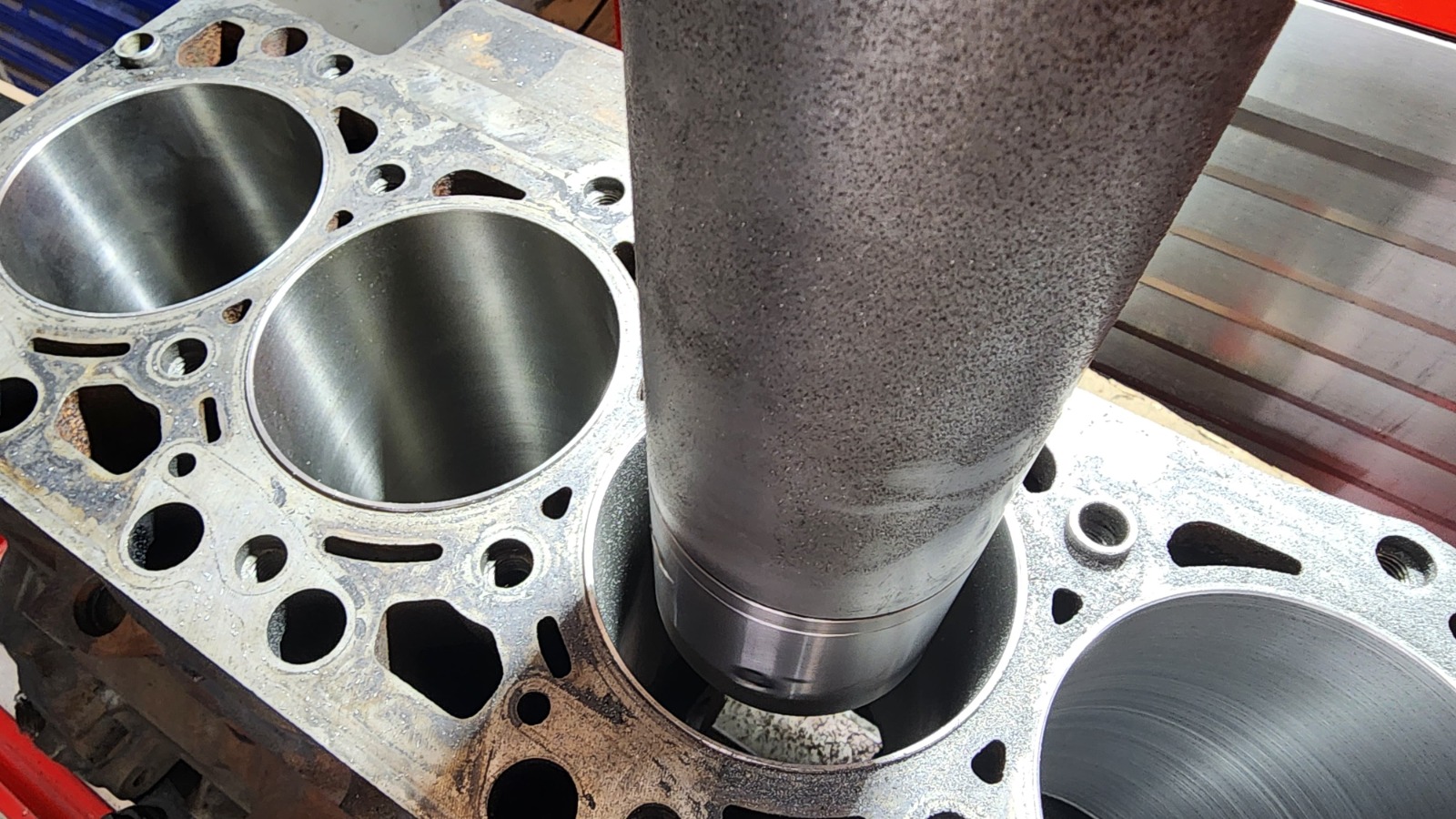 Вертикально-расточной станок TX250A с функцией шлифовки плоскости