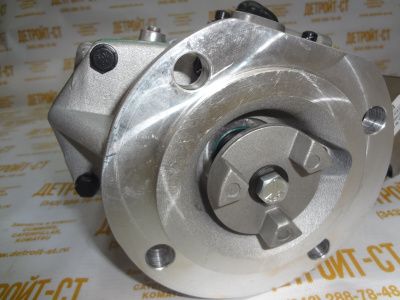 Насос топливный Cummins K38, K50 3080521-BD97 фото запчасти