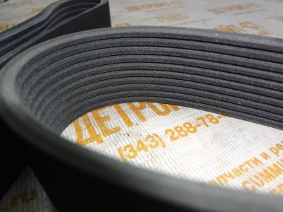 Ремень 981633 (1011690SX, 21479125, 20430387, 981390, 10PK1686, 10PK1683, 10PK1691) фото запчасти