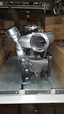 Турбонагнетатель Cummins 4089746 (4042667, 4955156, 4035376, 4038209, 4038289, 4038598, 4038471, 3598036, 3595159, 4044890) фото запчасти