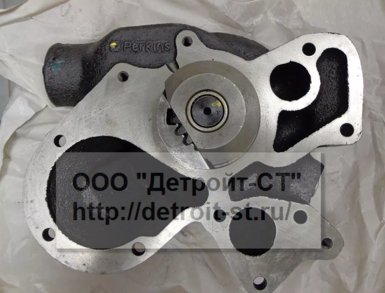 Насос водяной Perkins U5MW0193 фото запчасти