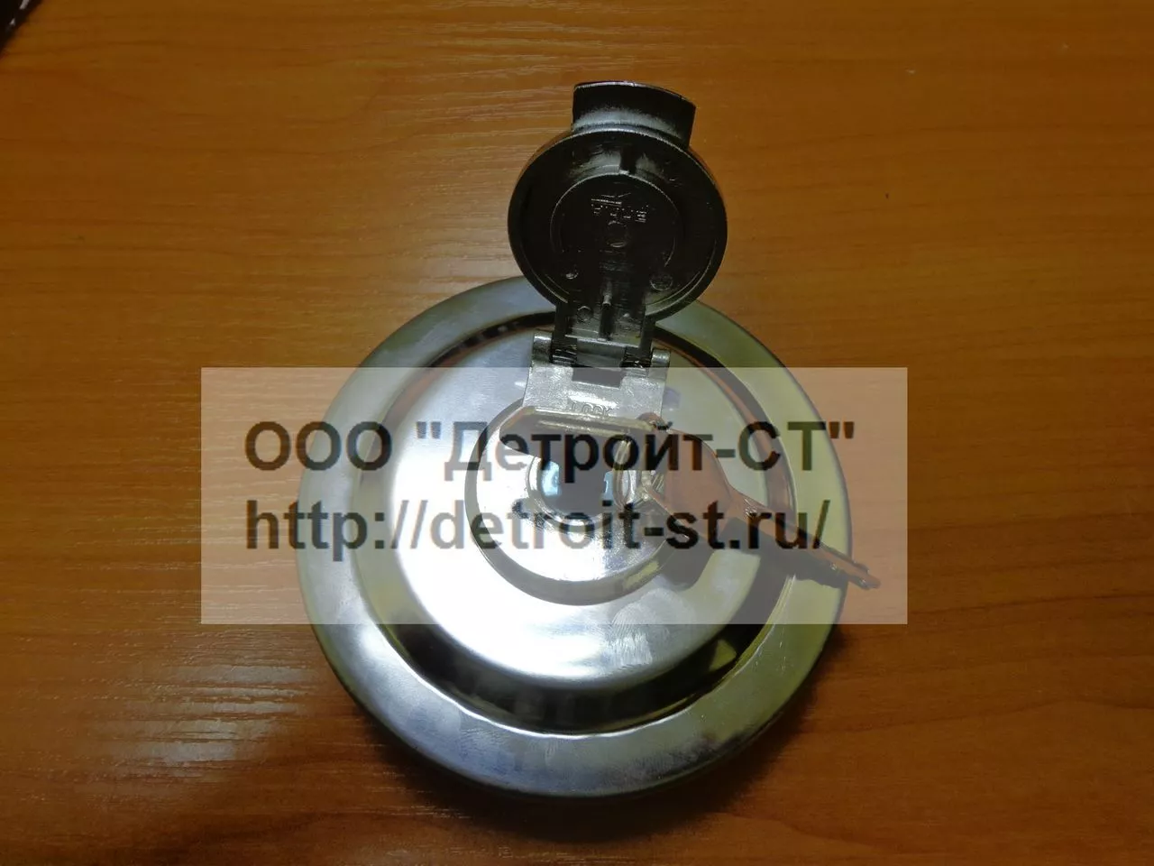 Пробка топливного бака Komatsu 20Y-04-11161 фото запчасти